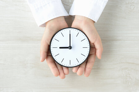 たまちっぷす | 人生24時間で考えたら、あなたは今何時？人生時計を調べてみよう