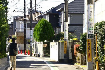たまちっぷす | 調布発！ 電柱広告で街を笑顔に変える小さな会社の挑戦