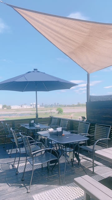 tama-riversidecafe-1.jpg
