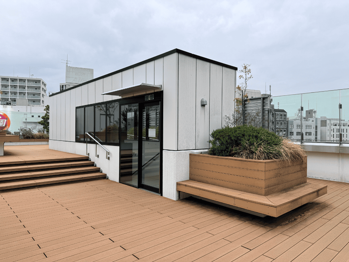 tama-rooftop-2.png